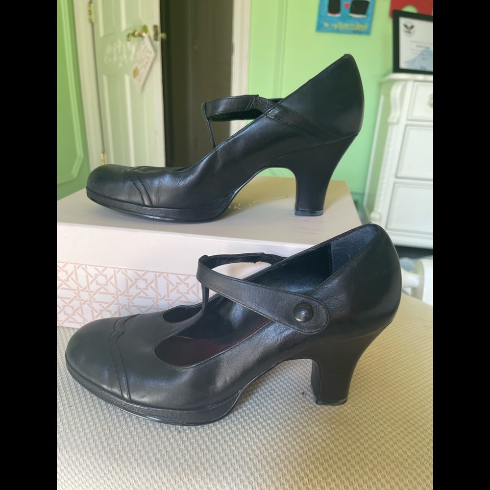 Black Aerosole Mary Janes